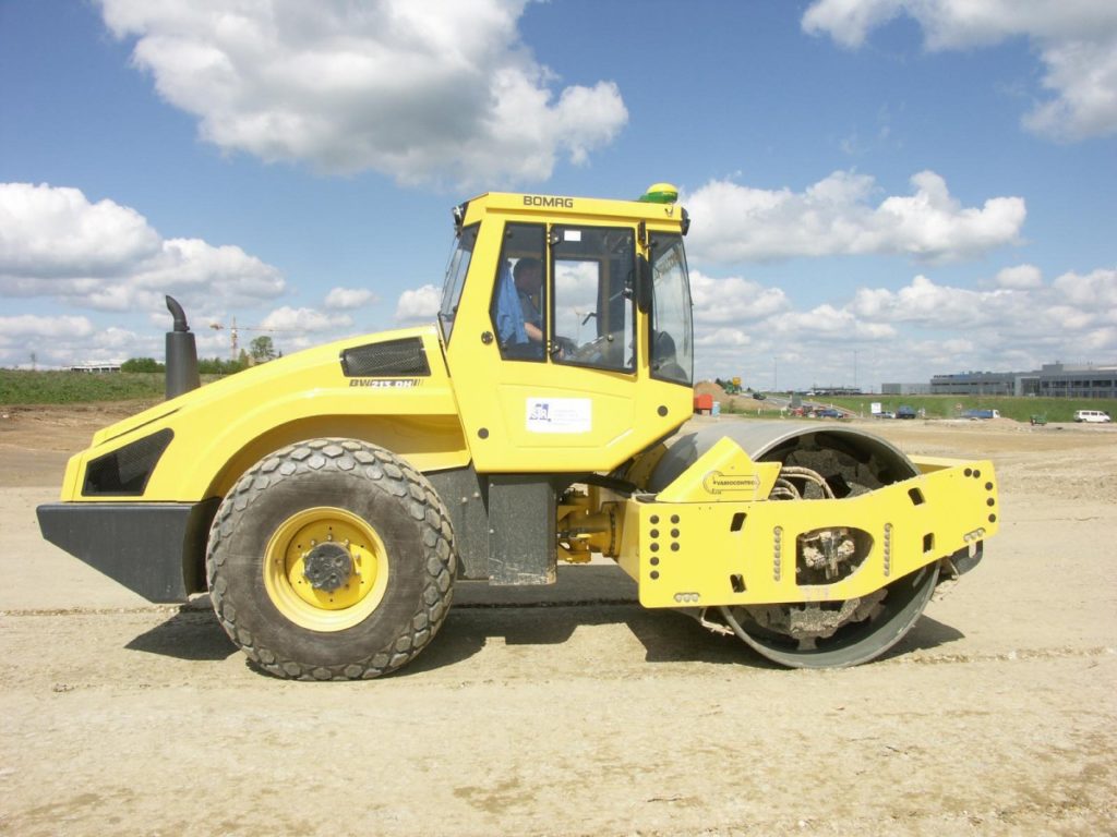 Каток BOMAG BW214 DH-4