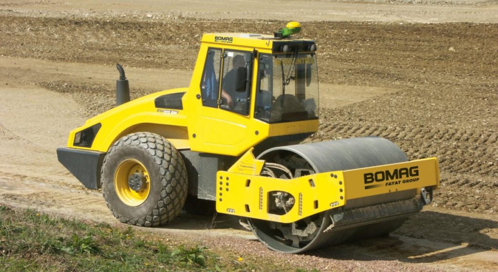 Каток BOMAG BW214 DH-4