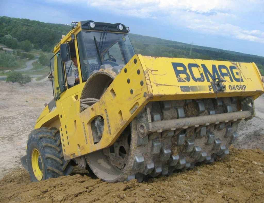Каток BOMAG BW226 DH-4