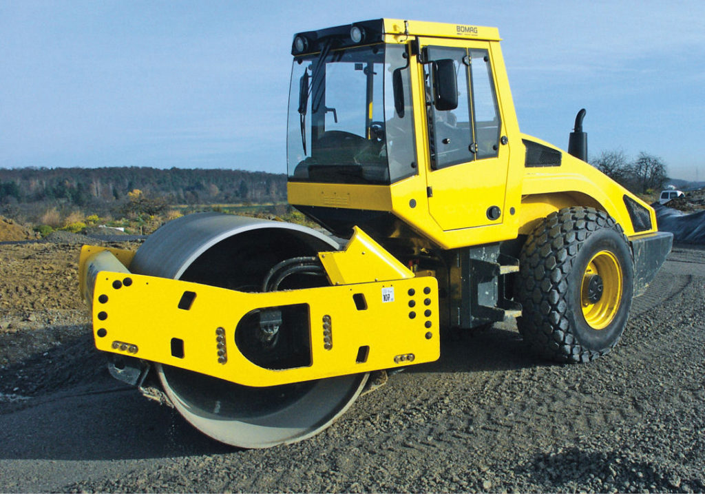 Каток BOMAG BW226 DH-4