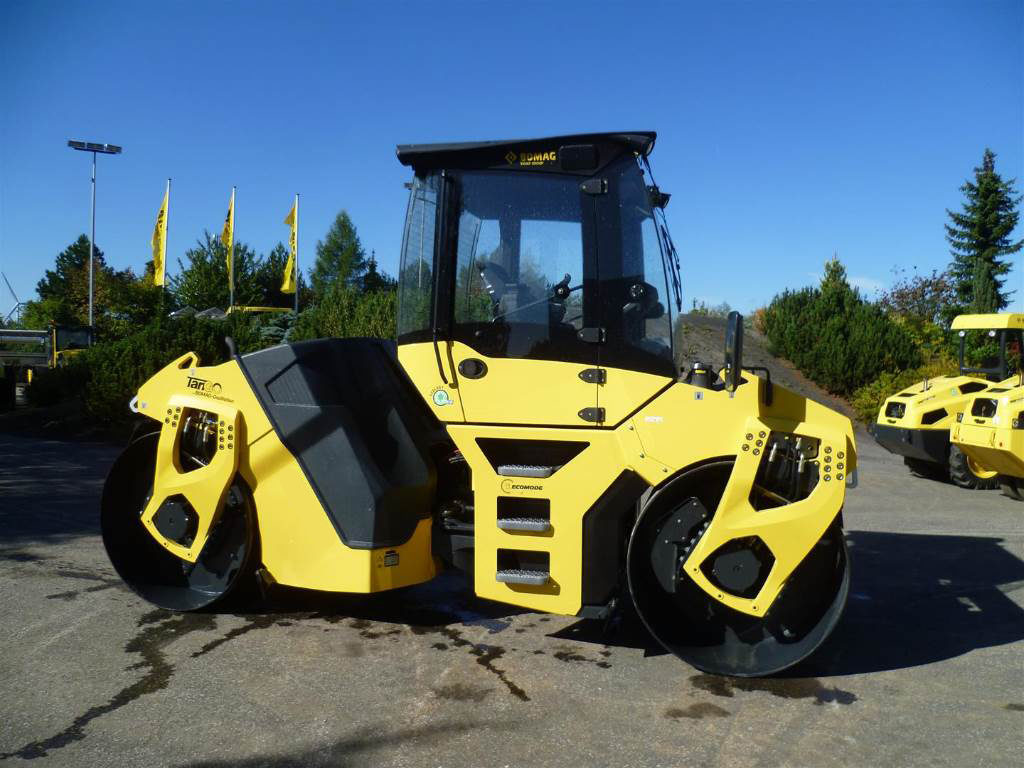 Каток BOMAG BW151