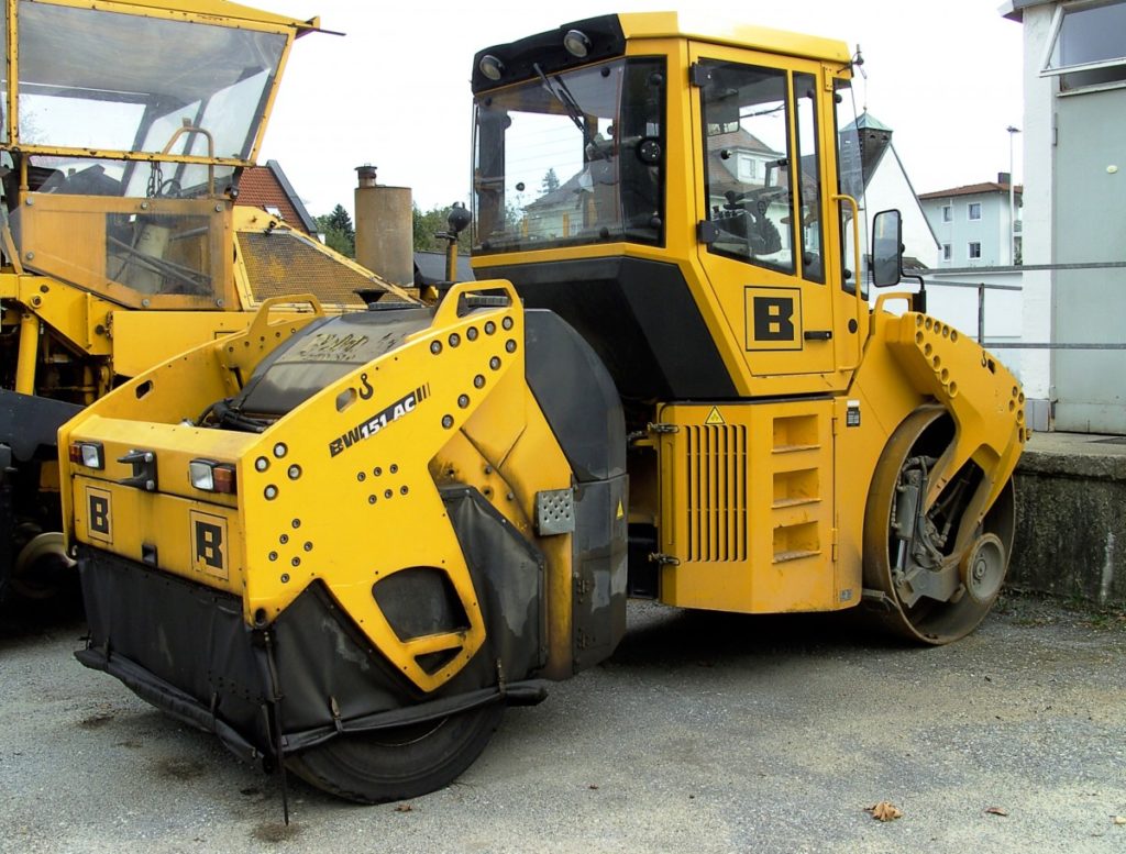 Каток BOMAG BW151