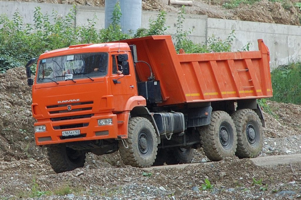 Самосвал Камаз 65222