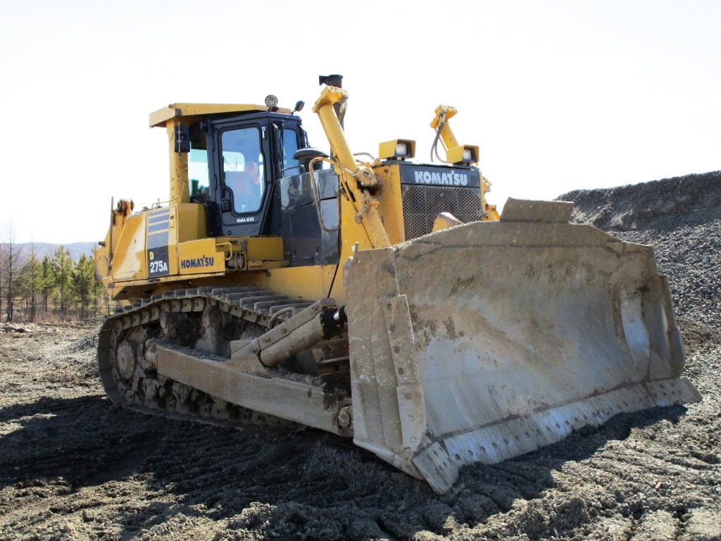Бульдозер Komatsu D275A-5