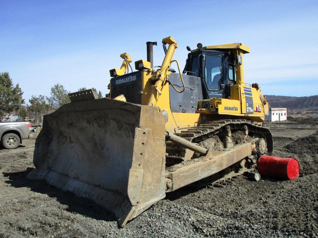 Бульдозер Komatsu D275A-5