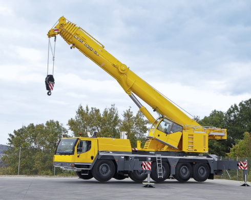 Автокран Liebherr LTM 1130-5.1 грузоподъёмностью 130 тонн