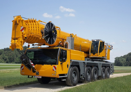 Автокран Liebherr LTM 1160-5.1 грузоподъёмностью 160 тонн