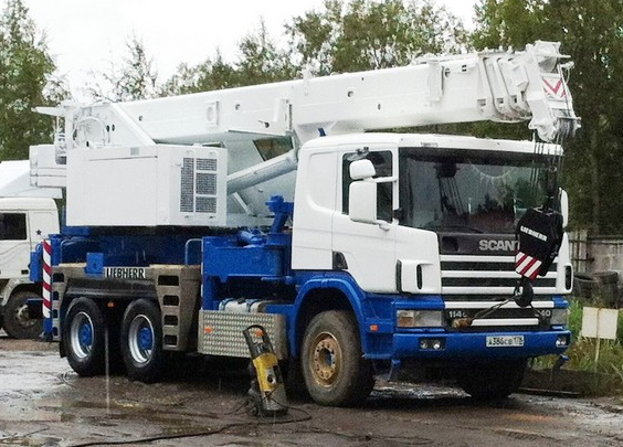 Автокран Liebherr LTF 1030 грузоподъёмностью 30 тонн