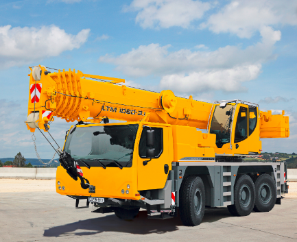 Автокрана Liebherr LTM 1060 грузоподъёмностью 60 тонн
