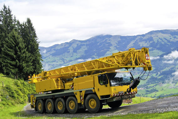 Автокран Liebherr LTM 1095-1 грузоподъёмностью 95 тонн