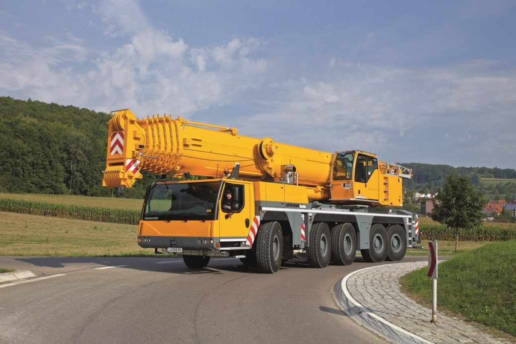 Автокран Liebherr LTM 1200 грузоподъёмностью 200 тонн